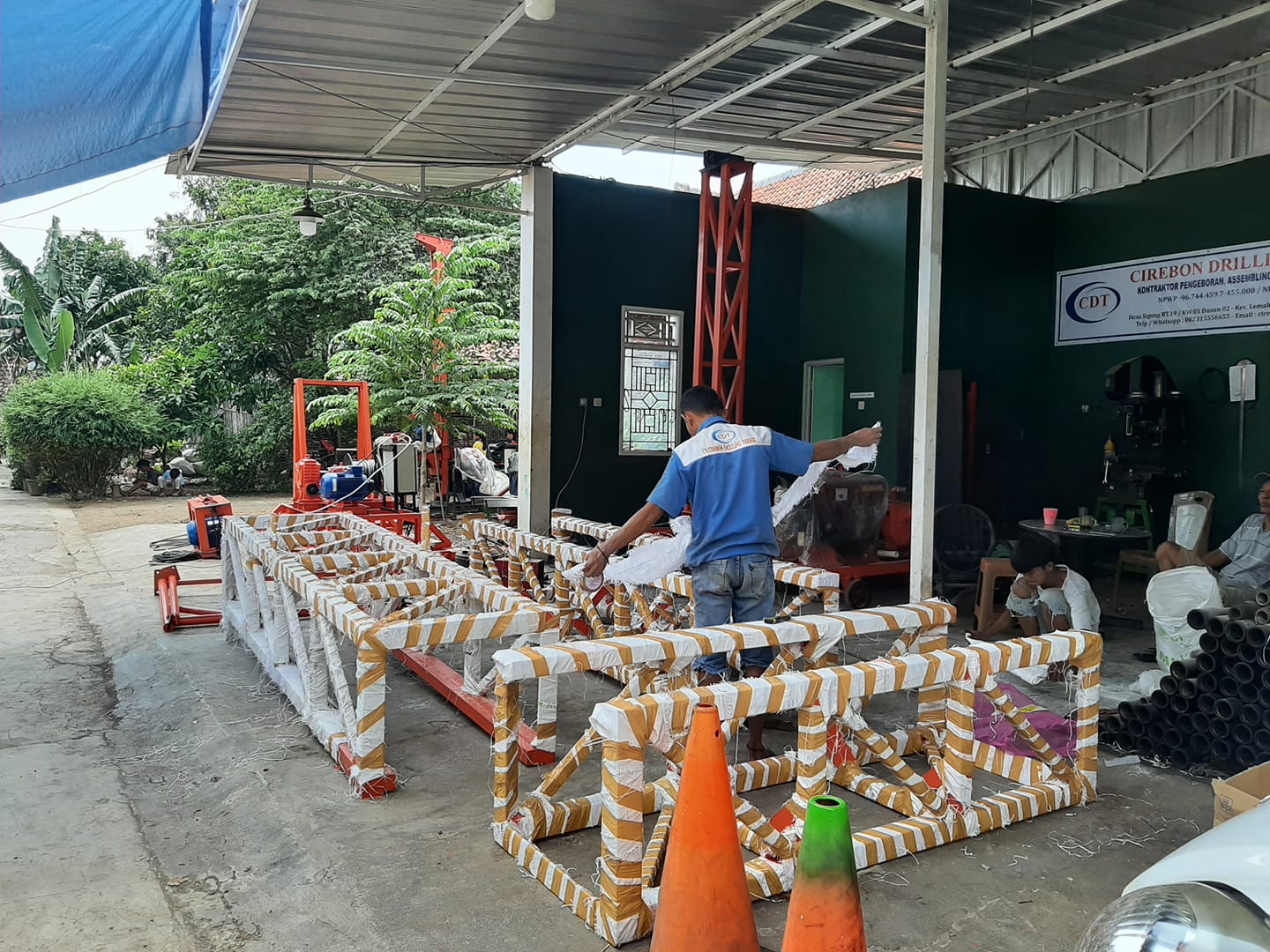 Kantor dan Tim PT Cirebon Drilling Teknik